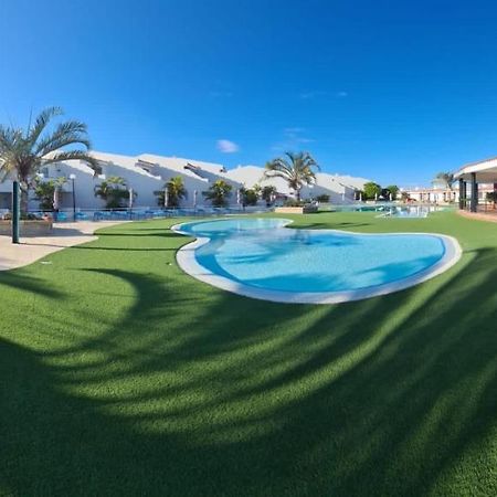 Hotel Malibu Park Адехе Екстериор снимка