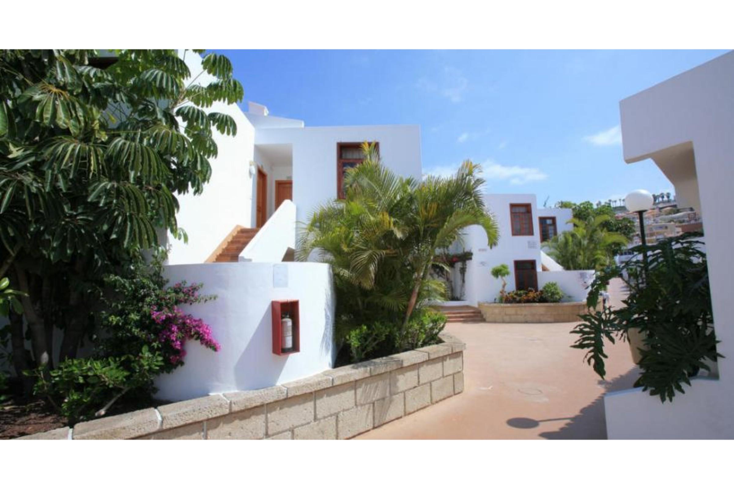 Hotel Malibu Park Адехе Екстериор снимка
