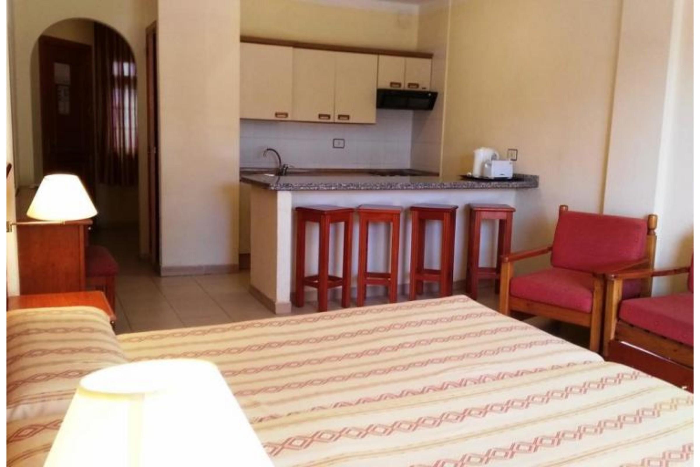 Hotel Malibu Park Адехе Екстериор снимка